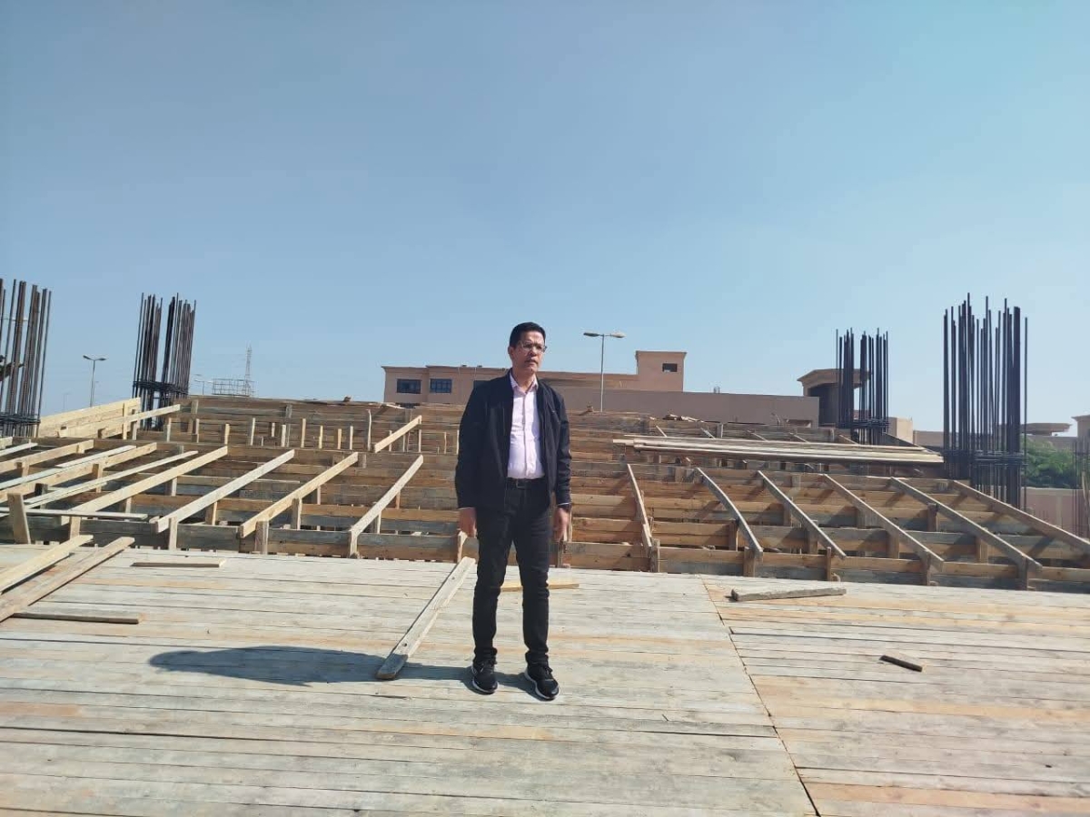 رئيس جامعة بنها يتفقد عدد من المشروعات الإنشائية الجديدة