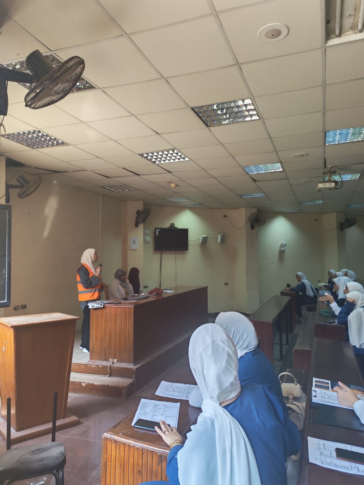 ورشه عمل بعنوان &quot;انت اقوى من المخدرات &quot;